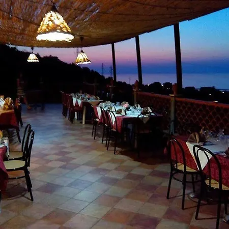 Red Sant'elia Hotel 4*